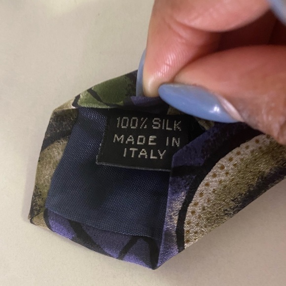 Vintage Ted Lapidus 100% silk necktie - Picture 3 of 3